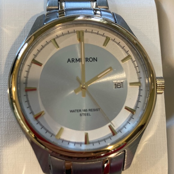 NWOT ARMITRON MENS TWO TONE ROUND DIAL WATCH DATE WINDOW - Picture 3 of 11